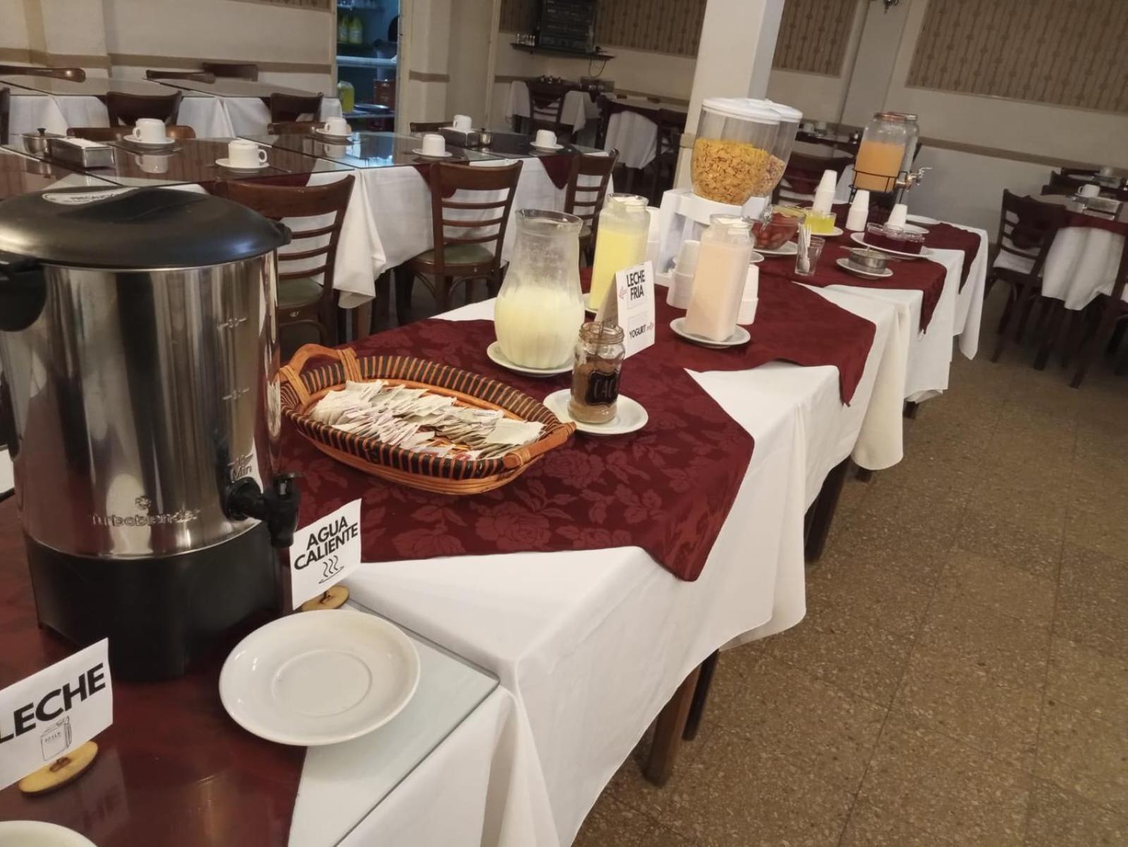 Hotel La Salle Мар дел Плата Екстериор снимка